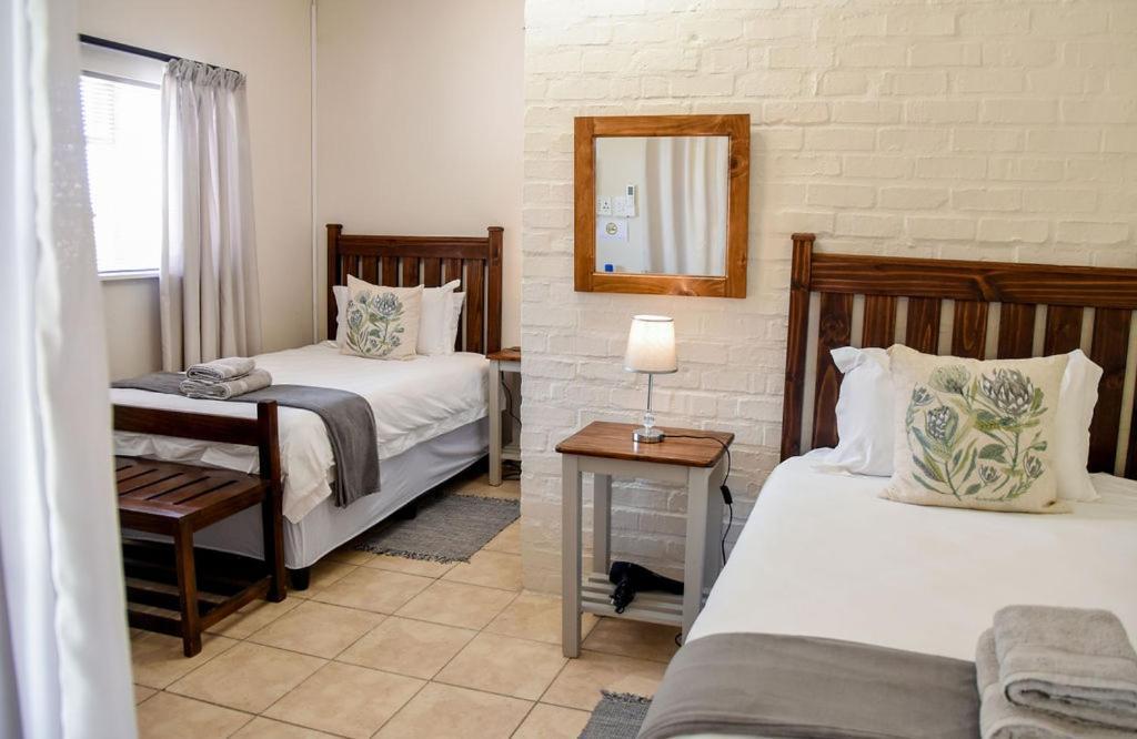 The Vine Hotel Klawer ภายนอก รูปภาพ