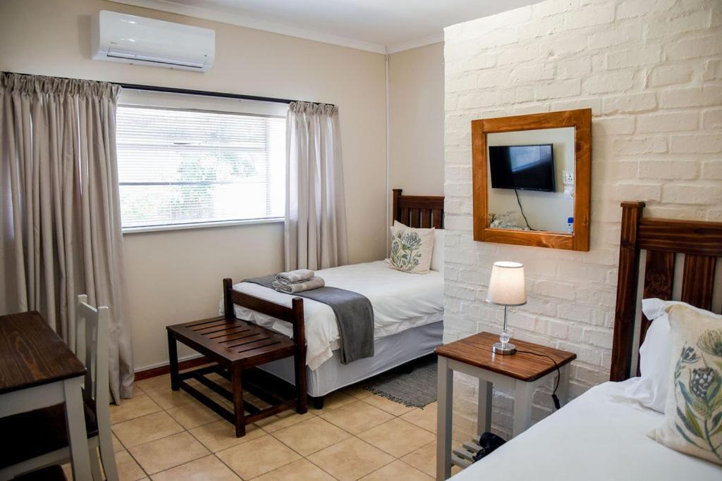 The Vine Hotel Klawer ภายนอก รูปภาพ